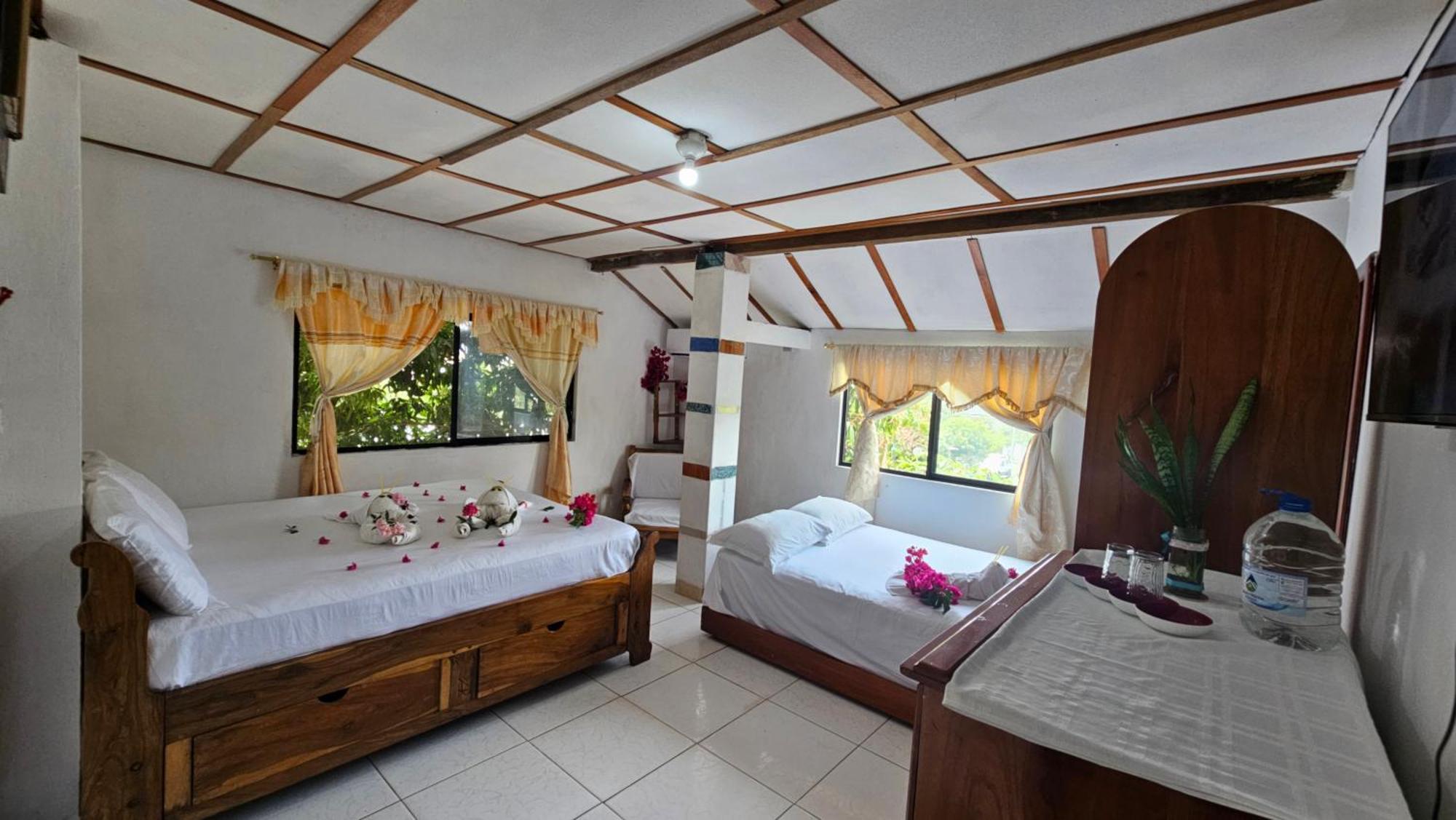 Flor'S House Apartment San Cristóbal Екстериор снимка