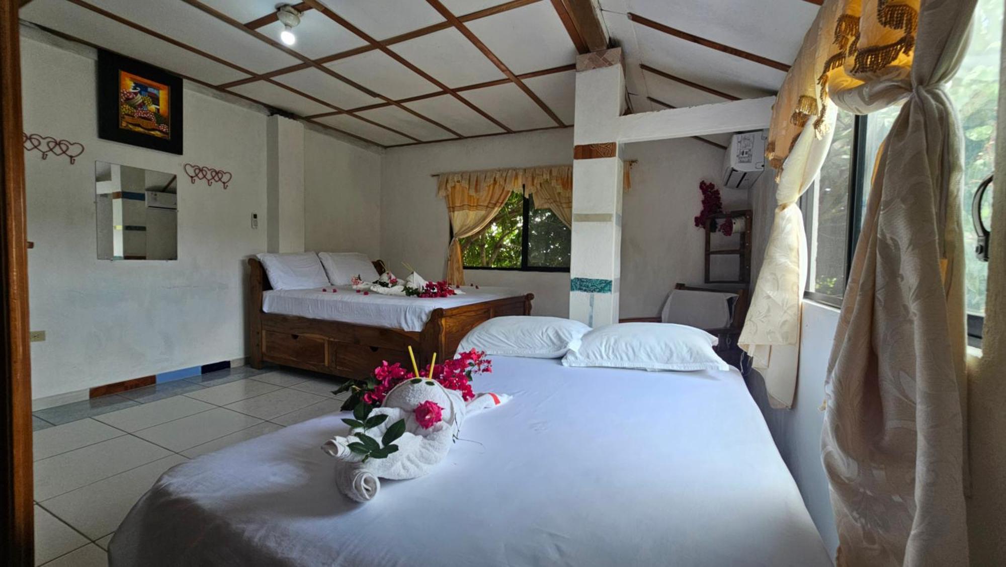 Flor'S House Apartment San Cristóbal Екстериор снимка